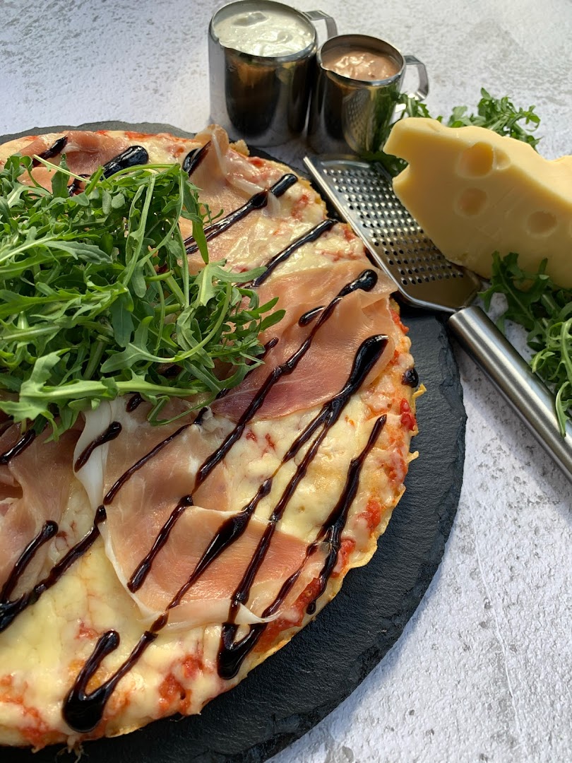 Fresh Pizza